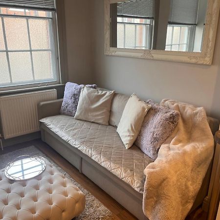 Central Private 1 Bed Flat Ридинг Экстерьер фото